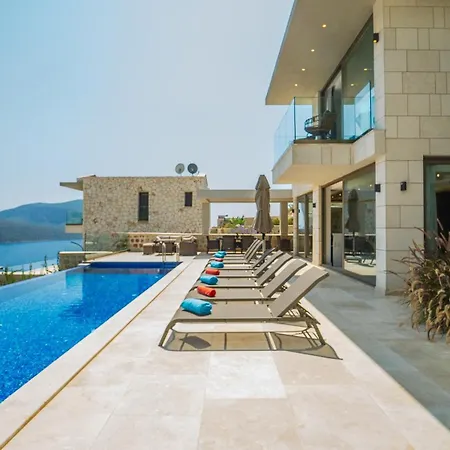 Kalkan Esra Kaş