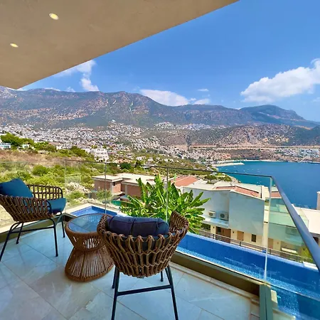 Kalkan Esra * Kaş